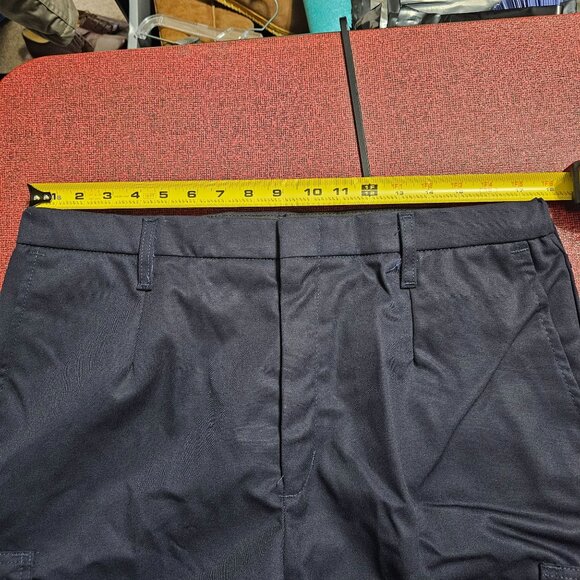 FedEx VF Imagewear Navy Cargo Work Shorts Sz 16 Womens Reflective 9" Delivery - Picture 9 of 11